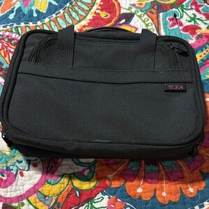 Tumi Wheel-A-Way Black Cosmetic Accessory VINTAGE bag
